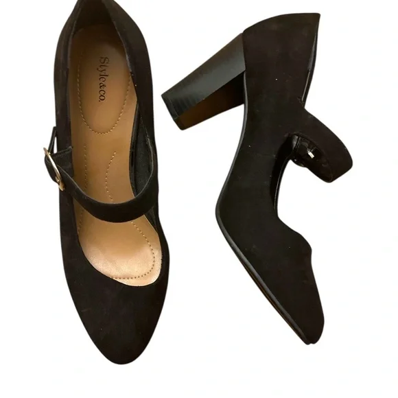 💎💎Elegant Black Mary Jane Heels - Picture 5 of 8